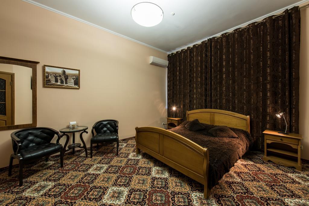 Premium Hotel Çernivtsi Oda fotoğraf
